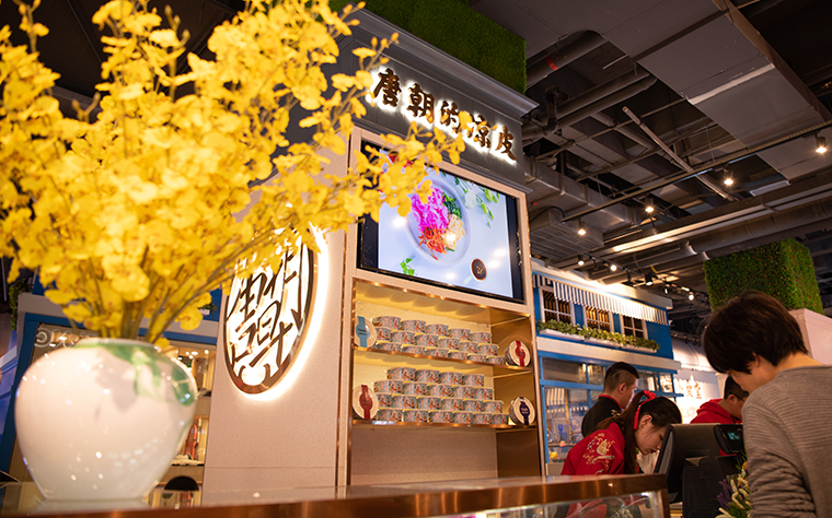 網(wǎng)紅餐廳的餐飲裝修設(shè)計(jì)及裝飾需要注意哪些問題？